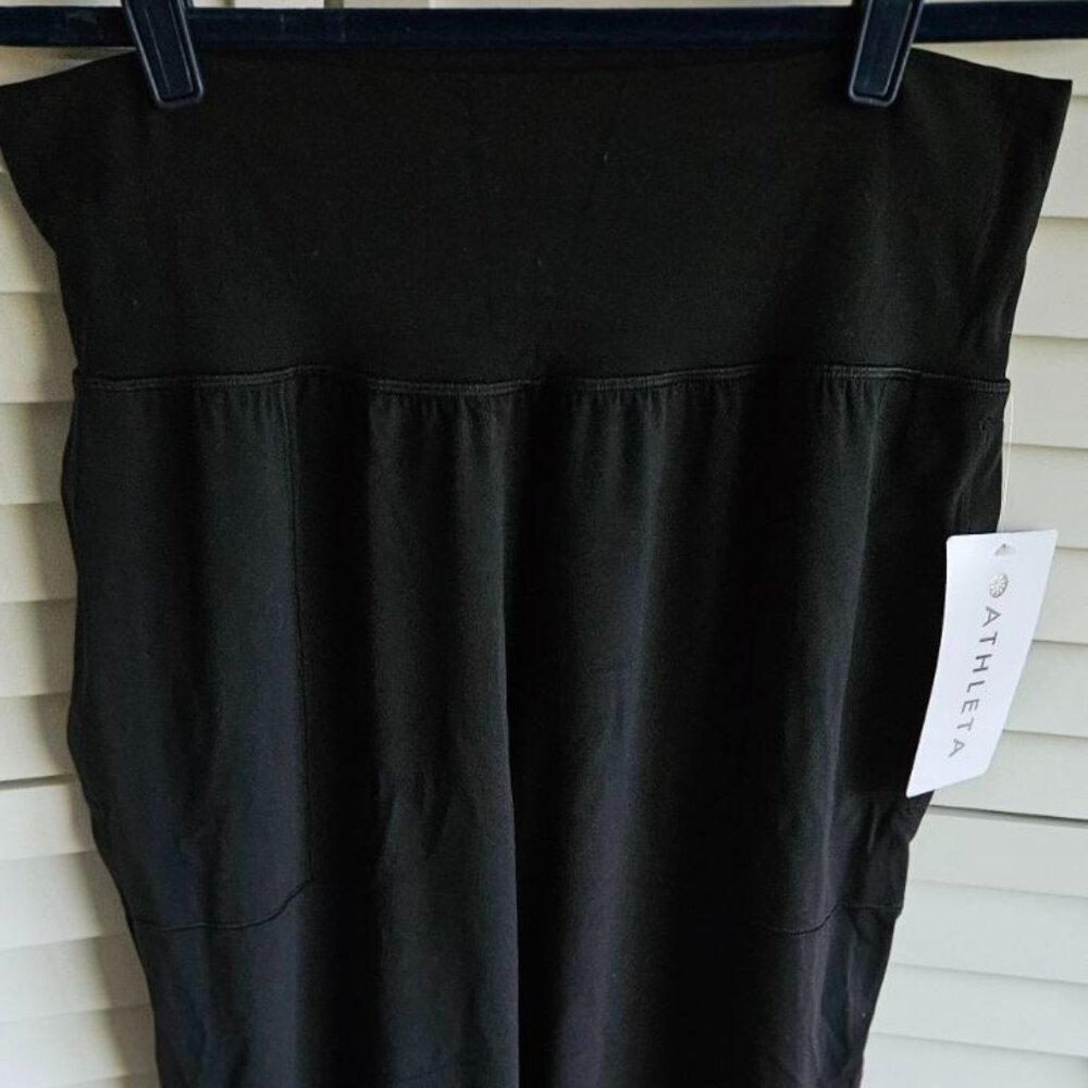 Athleta Salutation Jogger- black size large NWT